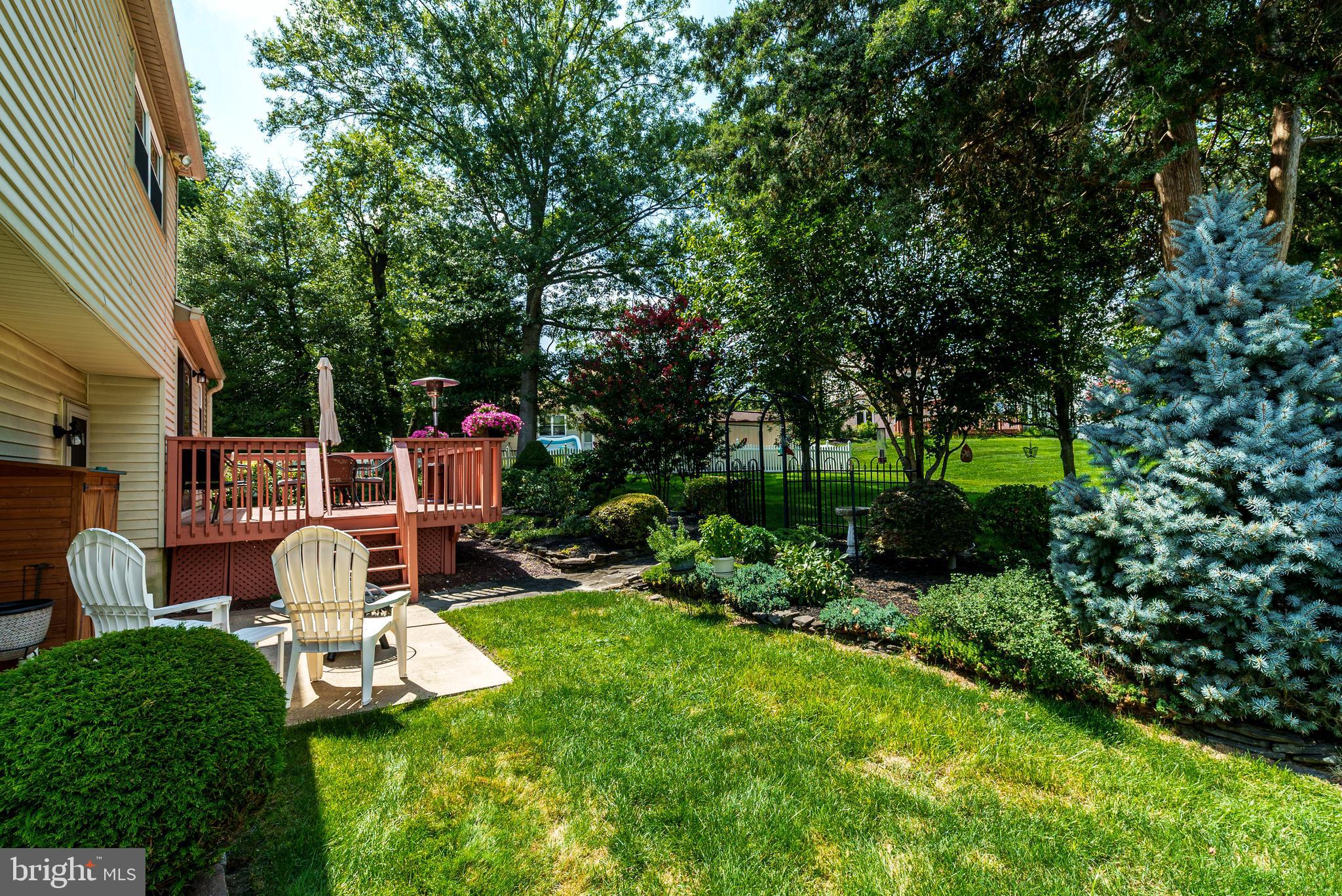 12 Victoria Court Mount Laurel, NJ 08054 - Photo 29 of 31 a view of a chair and table in the garden
