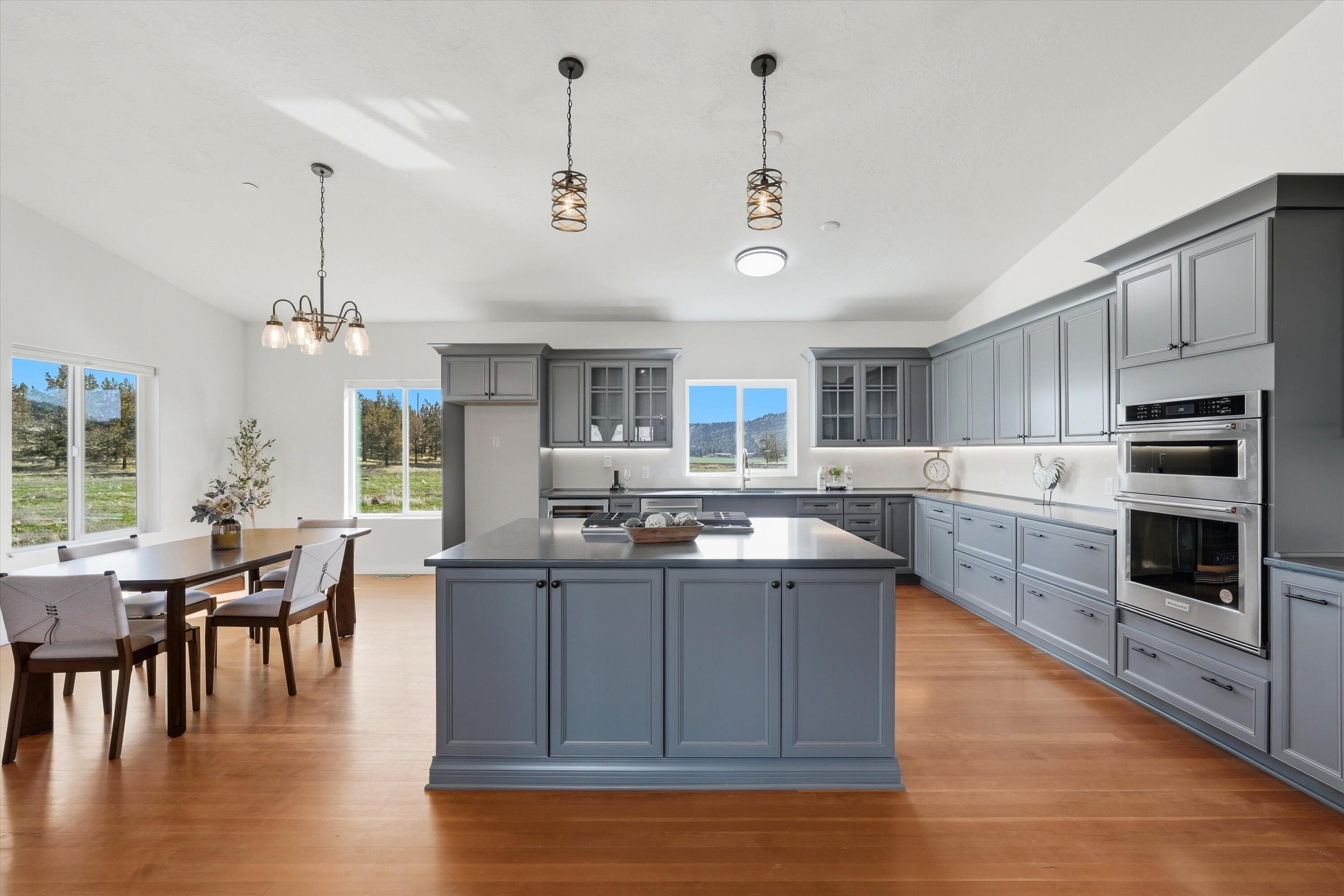 8905 Northwest Elizabeth Way Prineville, OR 97754 - Photo 14 of 45 Kitchen