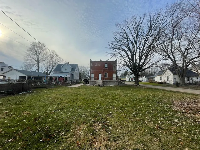 $205,000 | 25 North Alexander Street, Danville, IL 61832