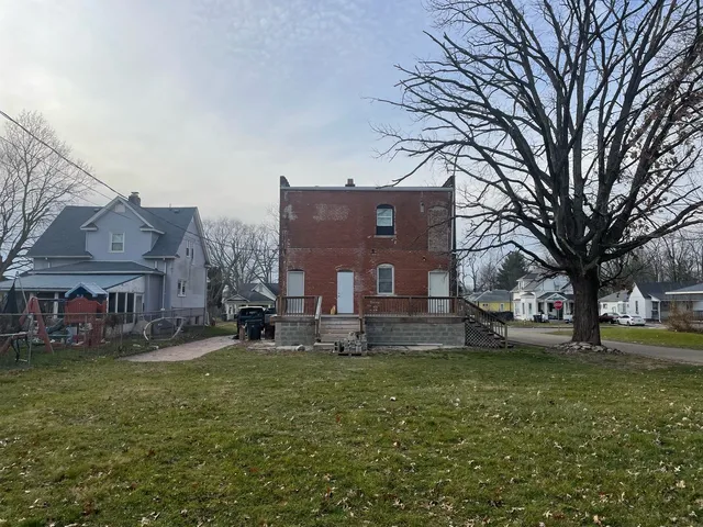 $205,000 | 25 North Alexander Street, Danville, IL 61832