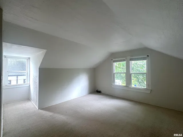 $95,000 | 604 West Walnut Street, Carbondale, IL 62901