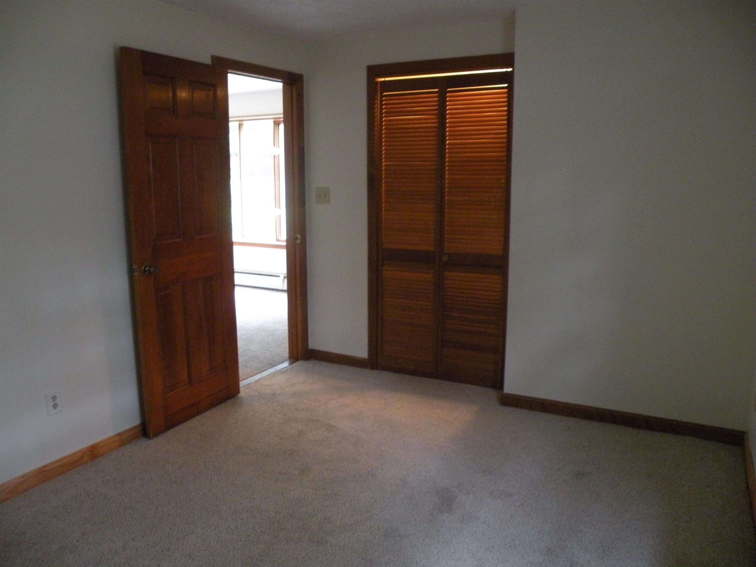139 Robinson Road Hudson, NH 03051 - Photo 11 of 19 Gallery Image 11