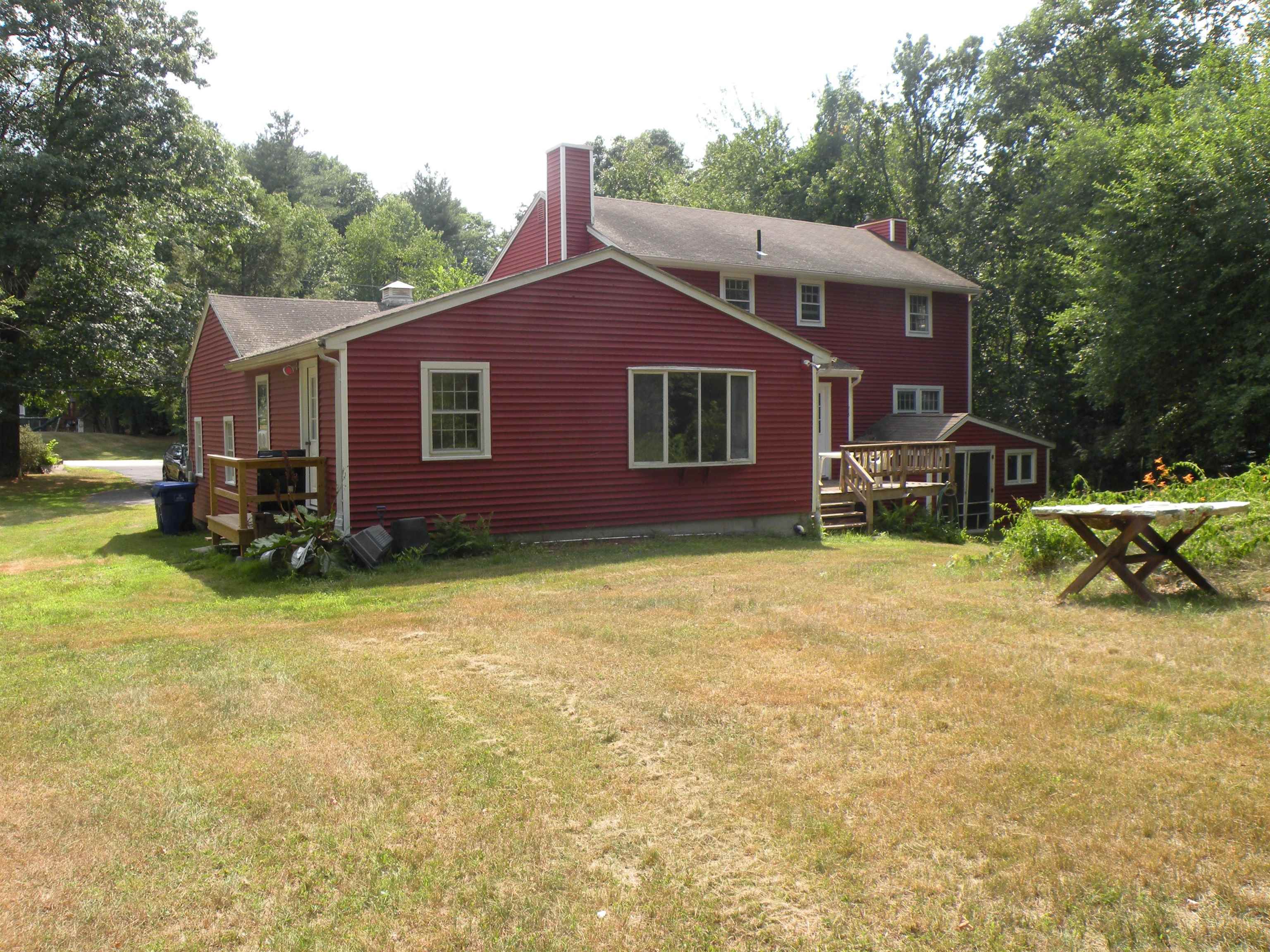 139 Robinson Road Hudson, NH 03051 - Photo 18 of 19 Gallery Image 18