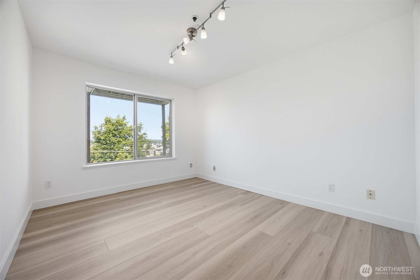 919 High Street, Unit 101 Bellingham, WA 98225 - Photo 15 of 30 Gallery Image 15