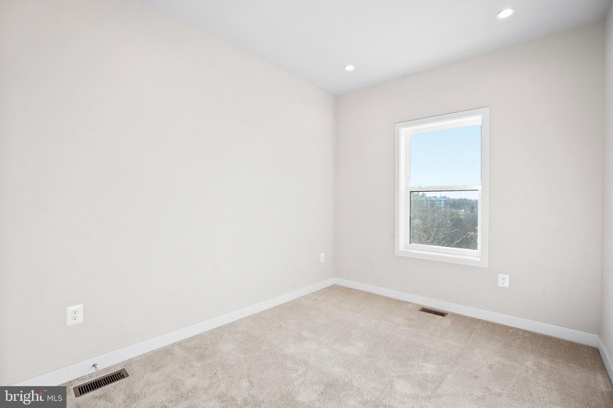 2520 Elvans Road Southeast, Unit 2 Washington, DC 20020 - Photo 16 of 23