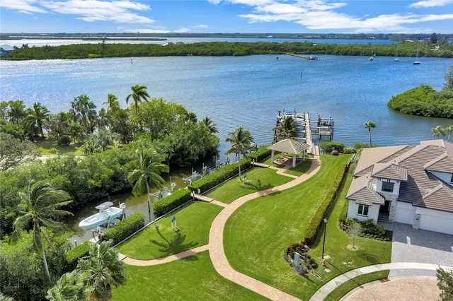 $1,325,000 | 9378 Orchid Cove Circle, Vero Beach, FL 32963