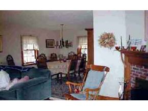 208 Chester Arthur Road Hartford, VT 05059 - Photo 5 of 5 Gallery Image 5