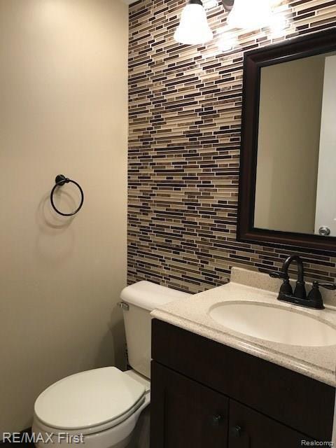 70 Pine Tree Ridge, Unit 3 Waterford, MI 48327 - Photo 16 of 27 IMG_1019.JPG