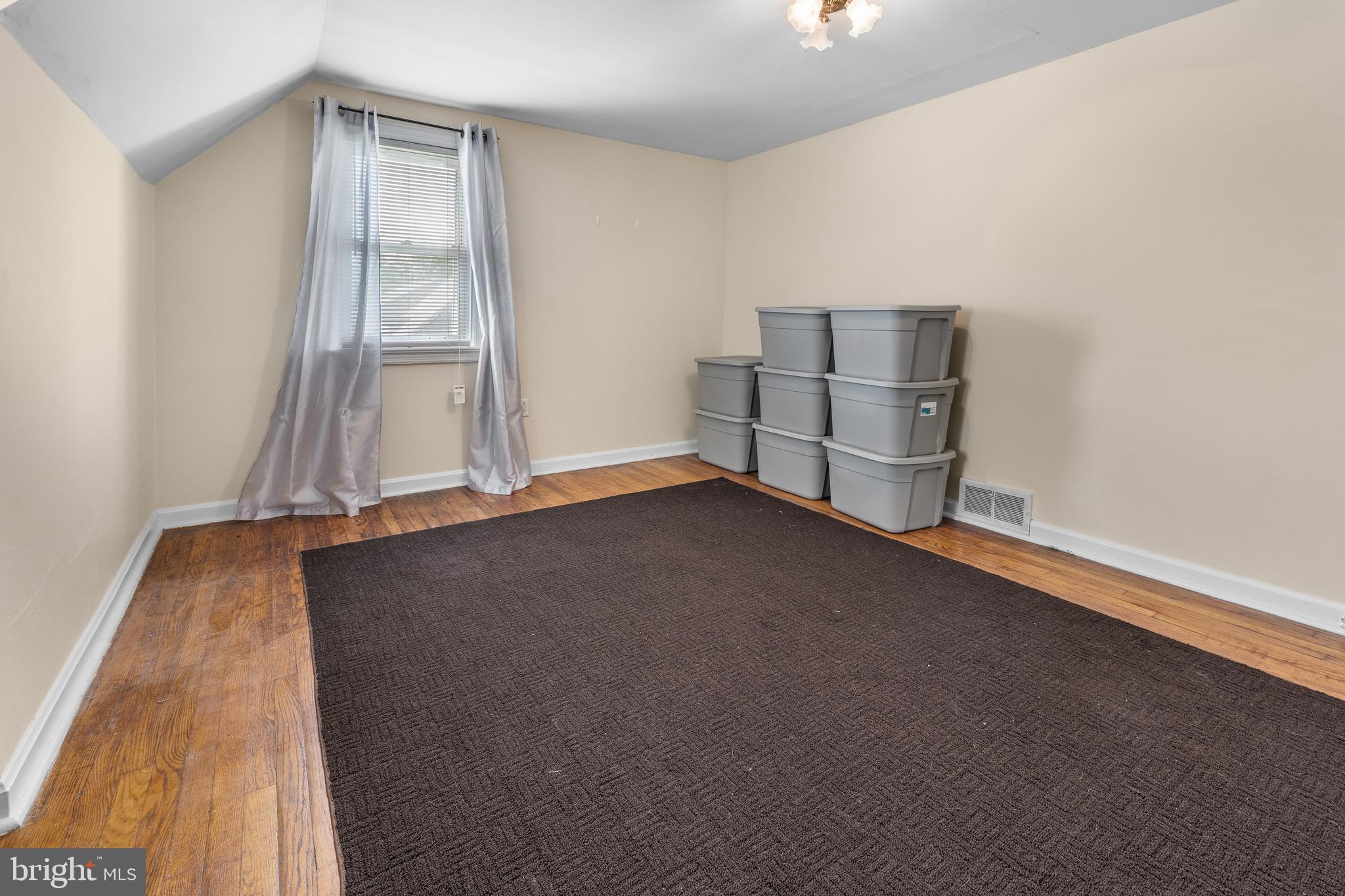 4101 Naamans Creek Road Upper Chichester, PA 19061 - Photo 18 of 30