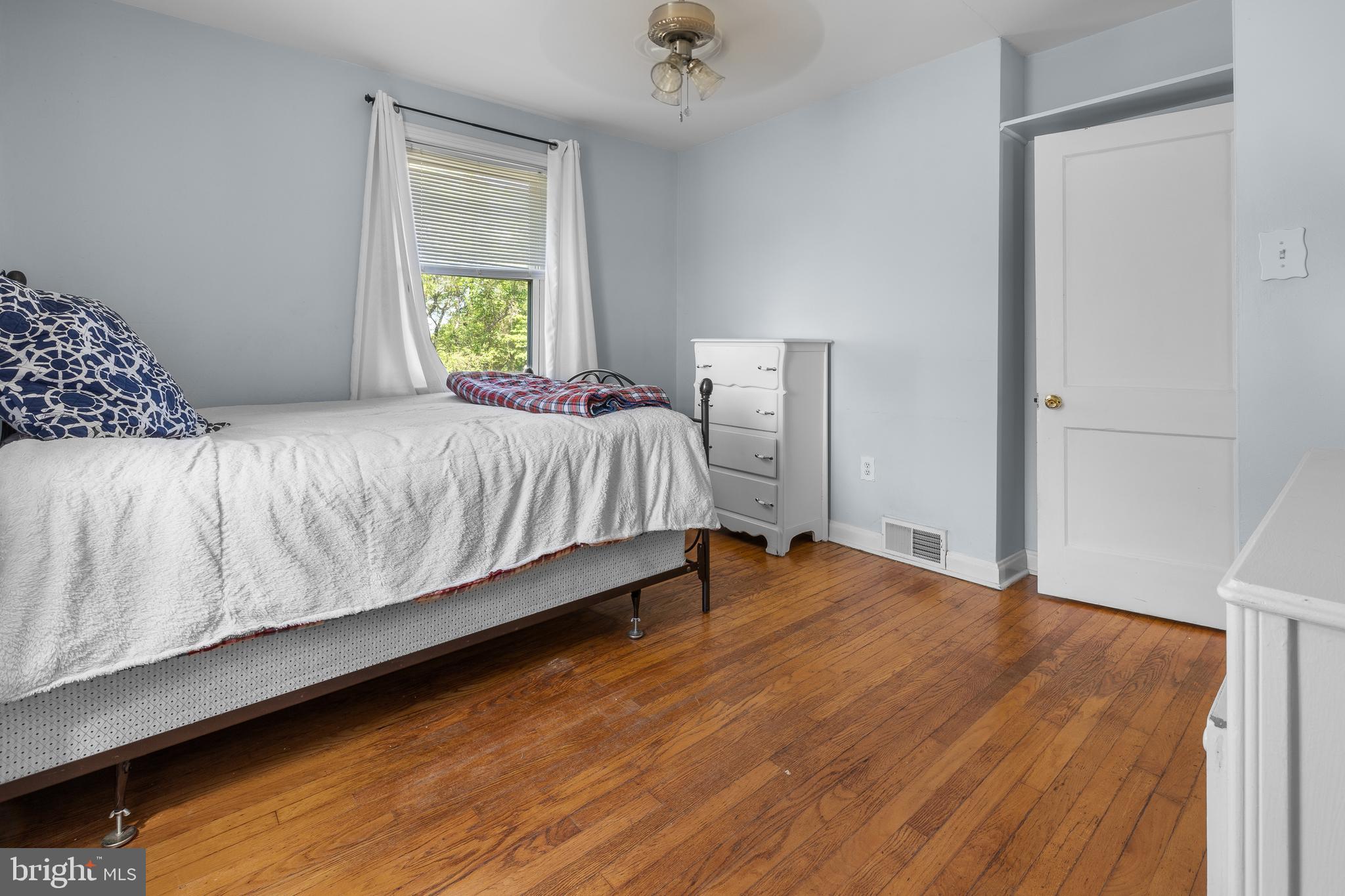 4101 Naamans Creek Road Upper Chichester, PA 19061 - Photo 25 of 30