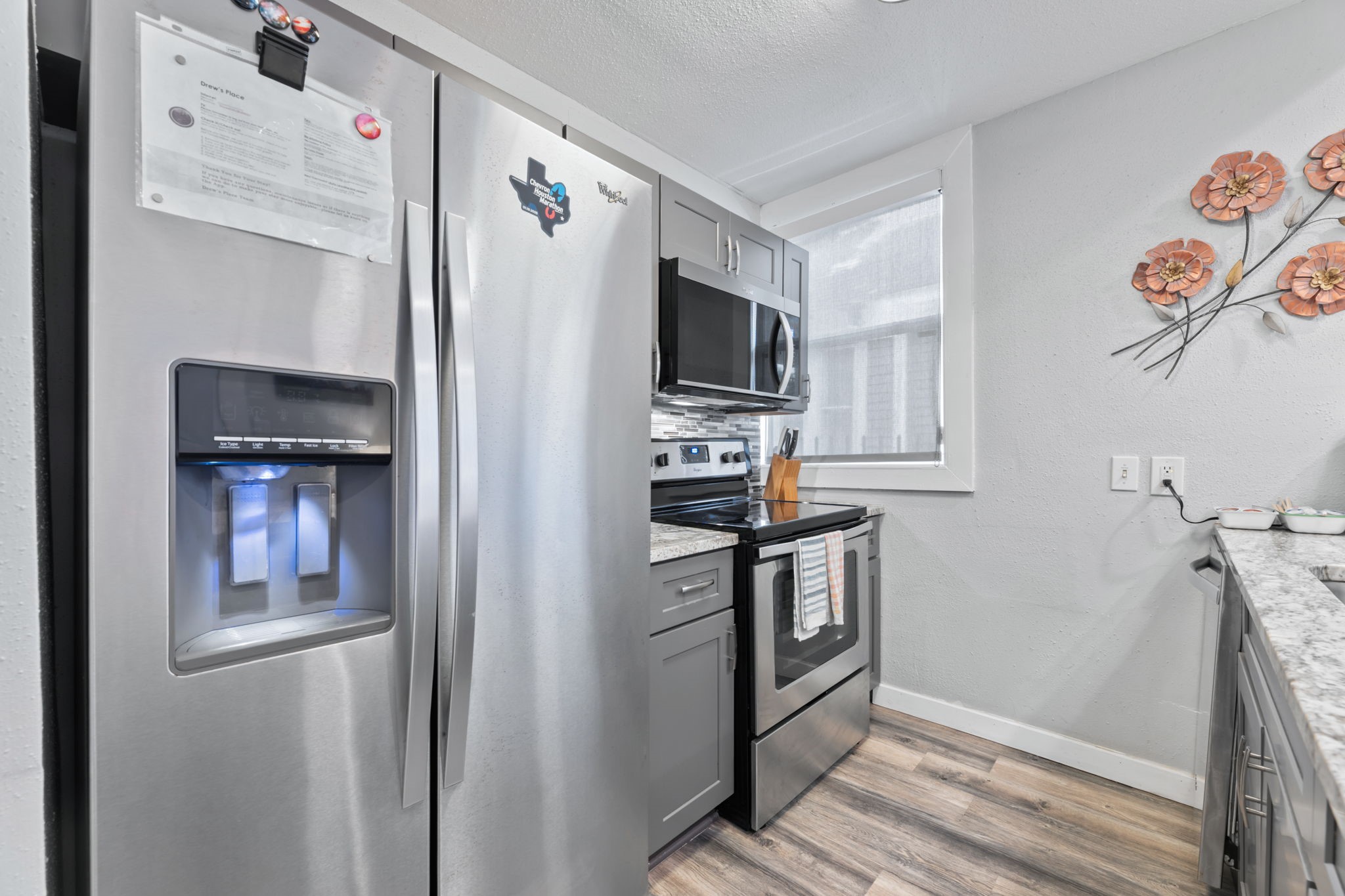 412 Drew Street, Unit 3 Houston, TX 77006 - Photo 5 of 25