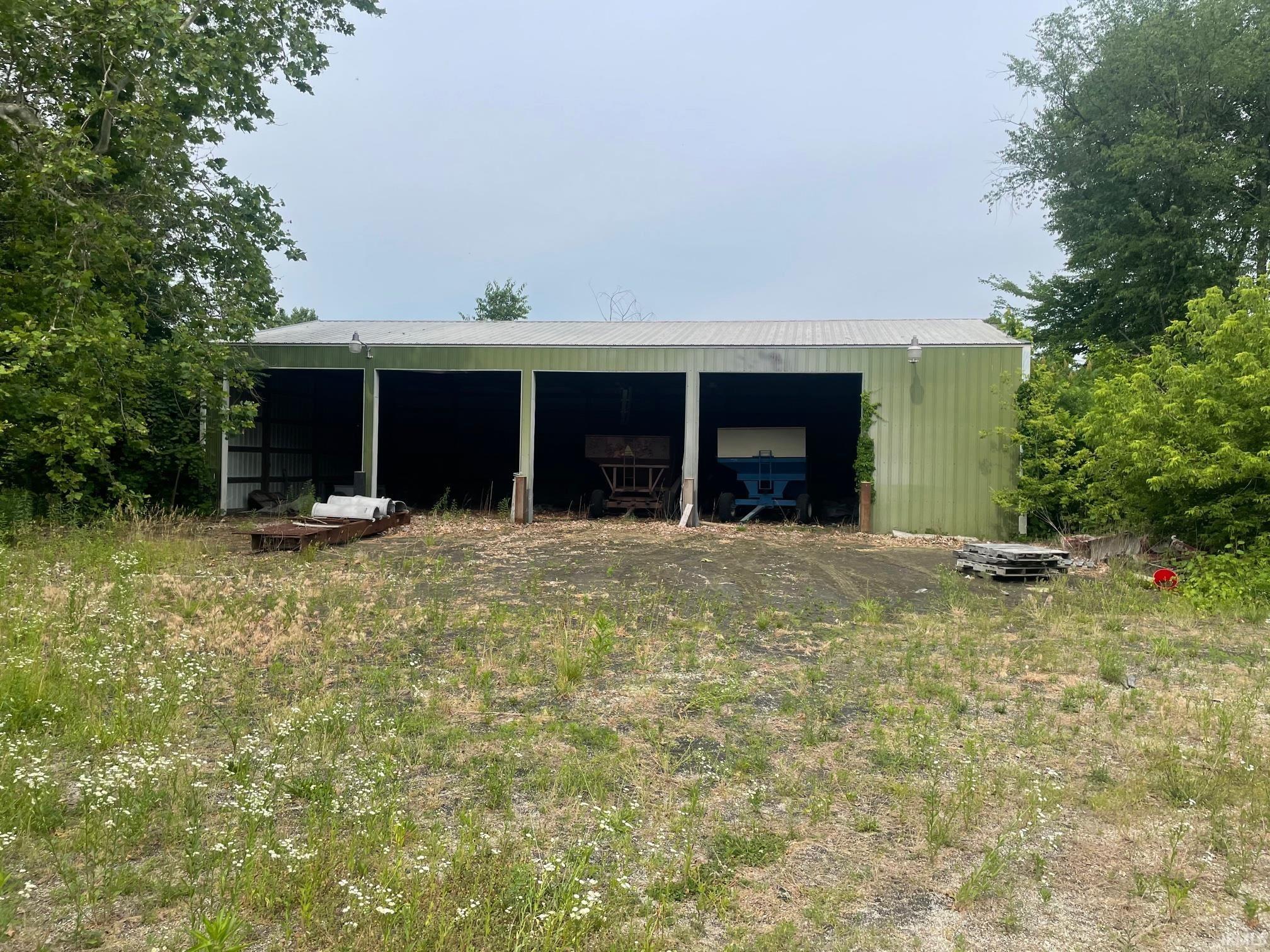 10475 16th Road Argos, IN 46501 - Photo 3 of 18