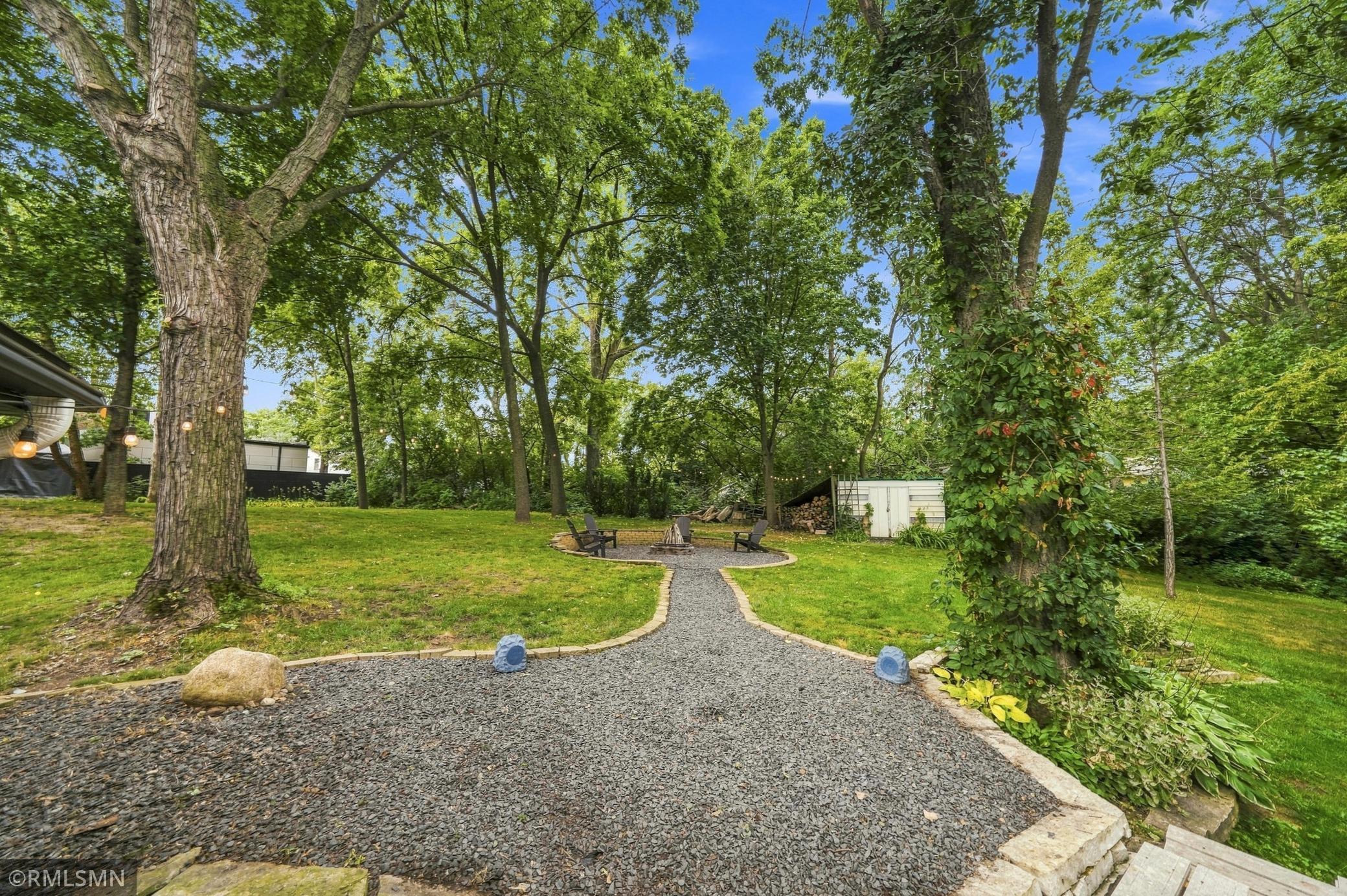 13240 Dahlgren Road Minnetonka, MN 55305 - Photo 50 of 57 Gallery Image 50