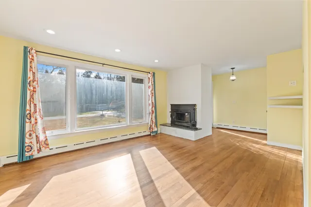 $439,000 | 1 Birch Ridge Avenue, Topsham, ME 04086