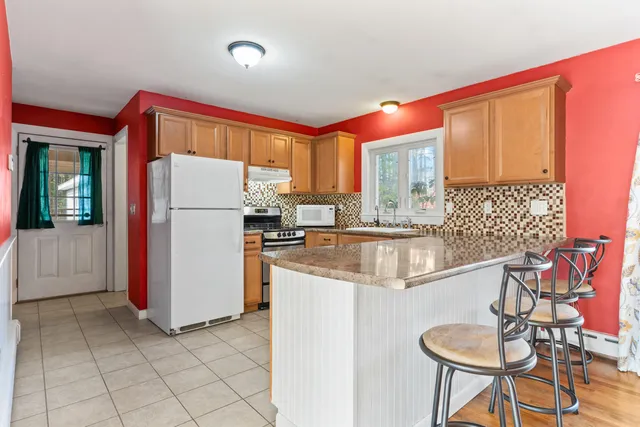 $439,000 | 1 Birch Ridge Avenue, Topsham, ME 04086