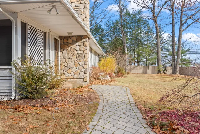 $439,000 | 1 Birch Ridge Avenue, Topsham, ME 04086