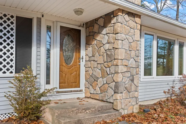 $439,000 | 1 Birch Ridge Avenue, Topsham, ME 04086