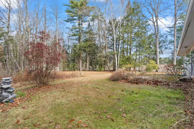 $439,000 | 1 Birch Ridge Avenue, Topsham, ME 04086