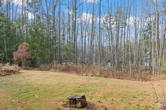 $439,000 | 1 Birch Ridge Avenue, Topsham, ME 04086