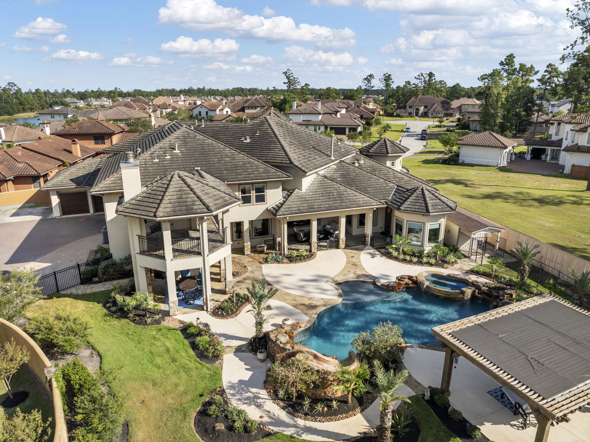 13 Pleasant Shadows Drive Spring, TX 77389 - Photo 47 of 50 an aerial view of a house with swimming pool and ocean view