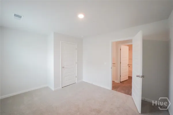 $2,500 | 463 Coconut Drive, Bloomingdale, GA 31302