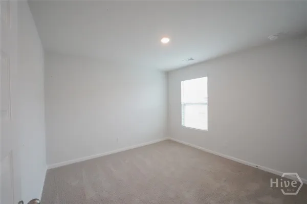 $2,500 | 463 Coconut Drive, Bloomingdale, GA 31302