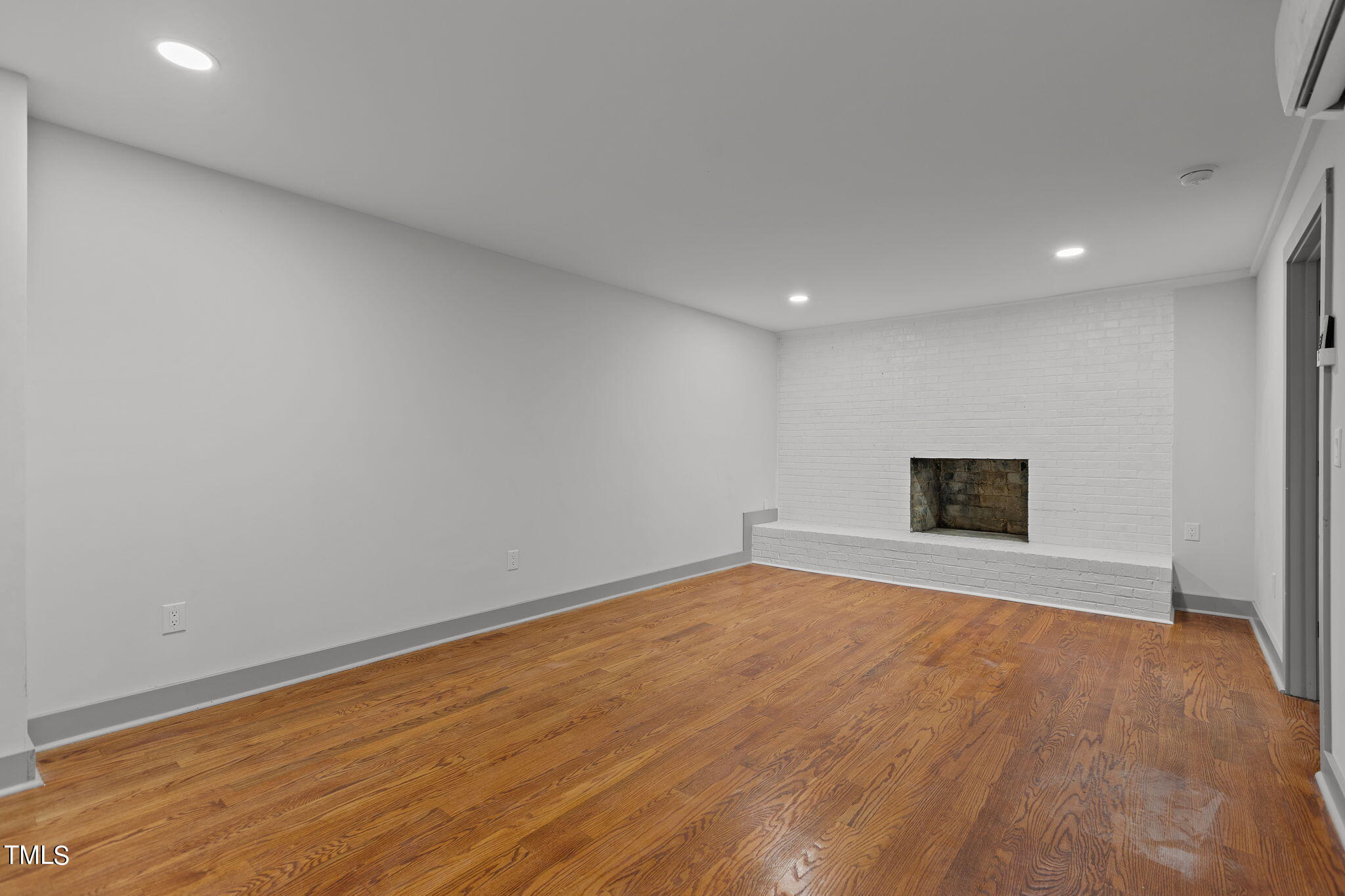 1016 Wofford Lane Raleigh, NC 27609 - Photo 37 of 50 35-web-or-mls-IMGL0352