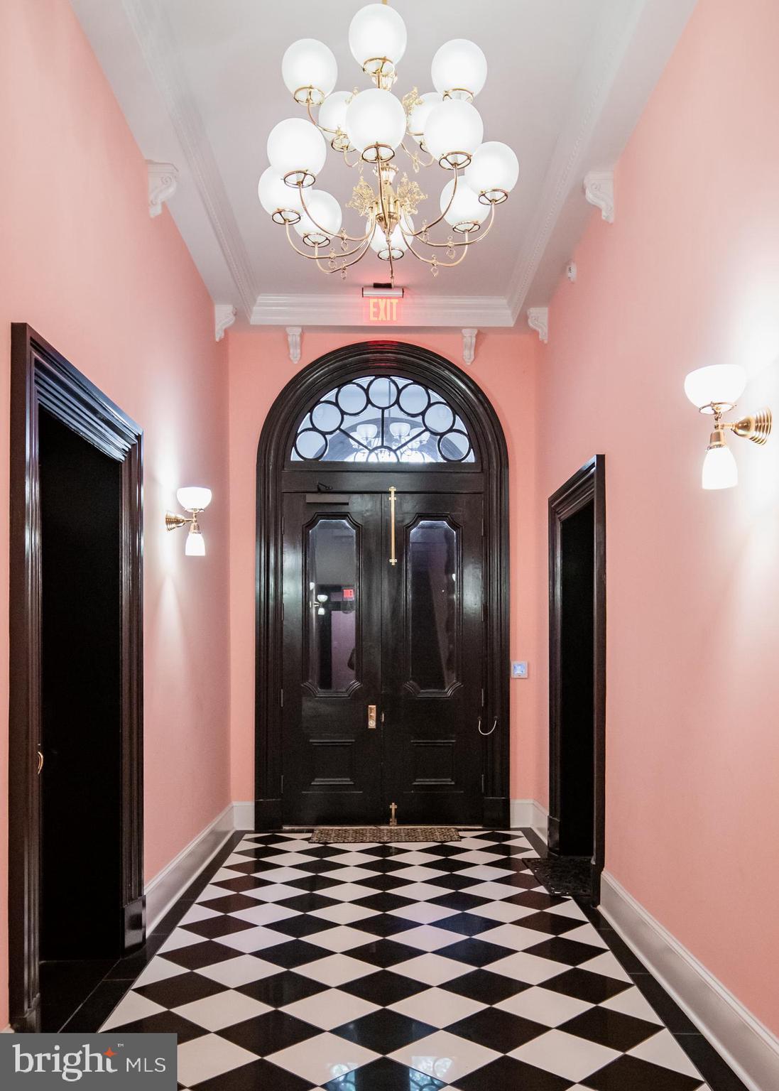 2000 Delancey Place, Unit 3 Philadelphia, PA 19103 - Photo 2 of 35