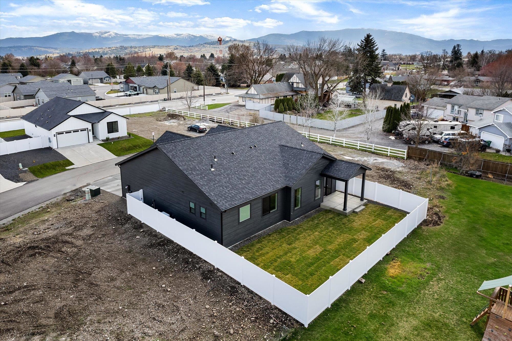 1915 North Donwood Street Spokane Valley, WA 99016 - Photo 31 of 37 Gallery Image 31