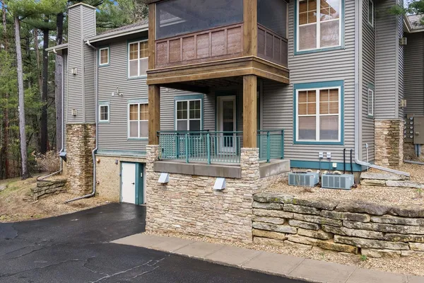 $334,000 | 407 Clara Avenue, Unit 109, Wisconsin Dells, WI 53965