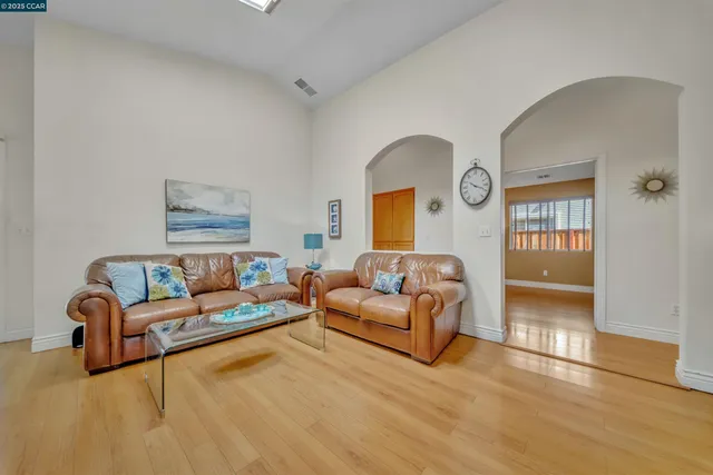 $698,500 | 441 Apple Hill Drive, Brentwood, CA 94513