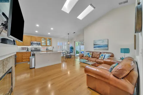 $698,500 | 441 Apple Hill Drive, Brentwood, CA 94513