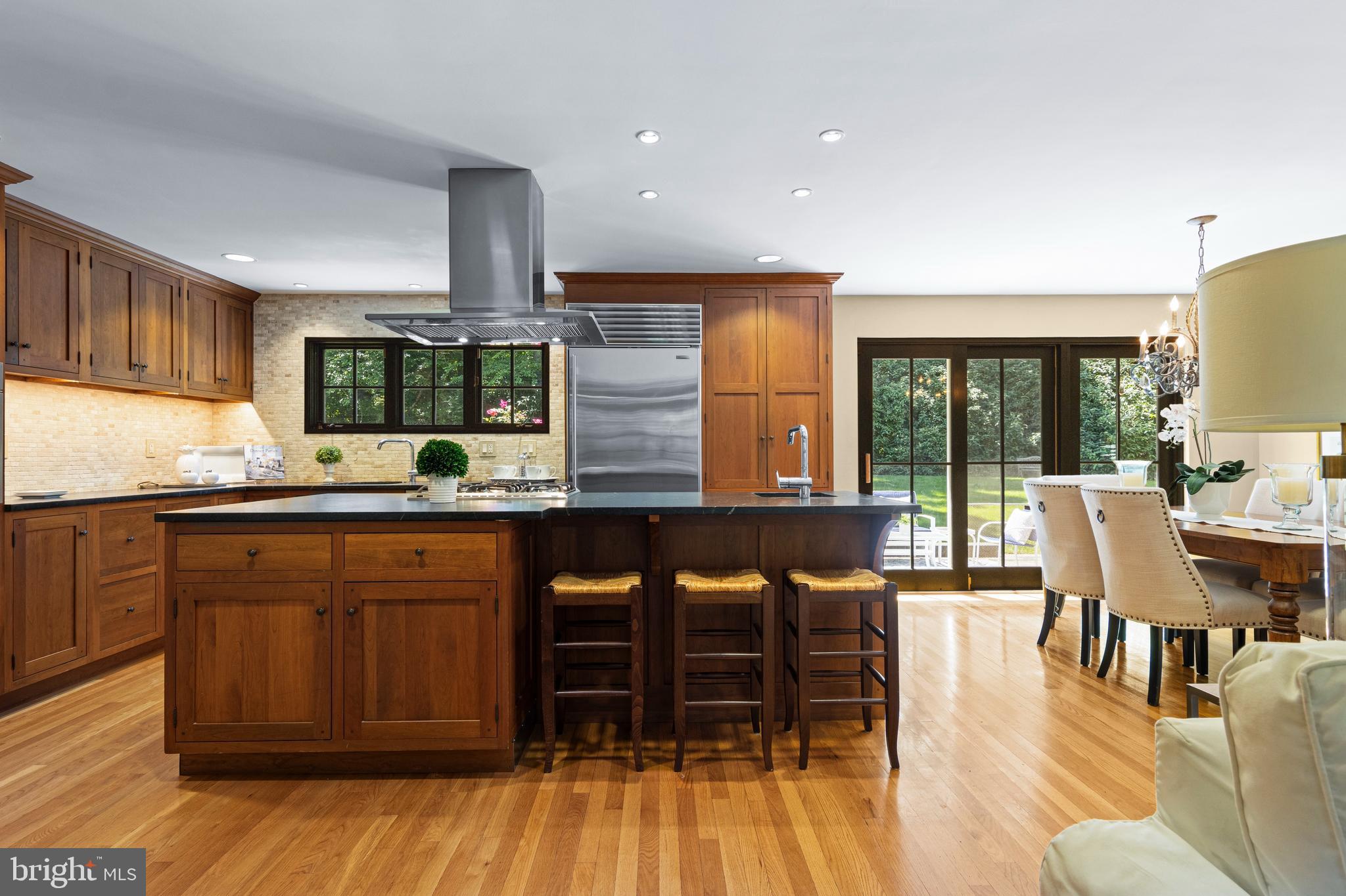 574 Timber Lane Devon, PA 19333 - Photo 37 of 71 Island with breakfast bar