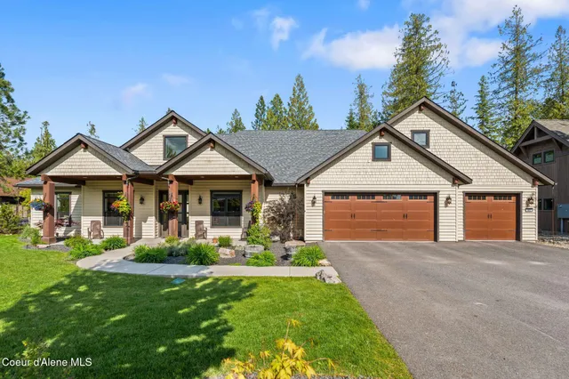 $2,995,000 | 445 West Beach Court, Dover, ID 83825