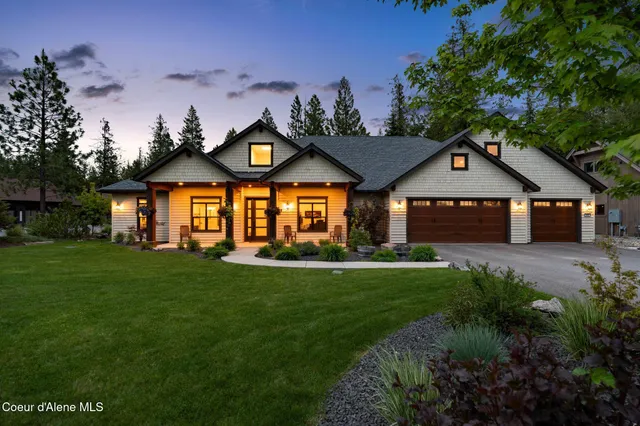 $2,995,000 | 445 West Beach Court, Dover, ID 83825