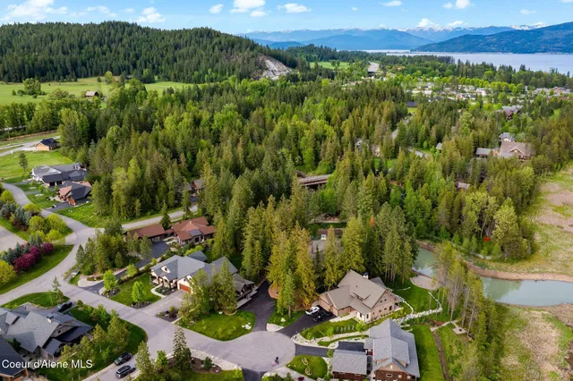 $2,995,000 | 445 West Beach Court, Dover, ID 83825