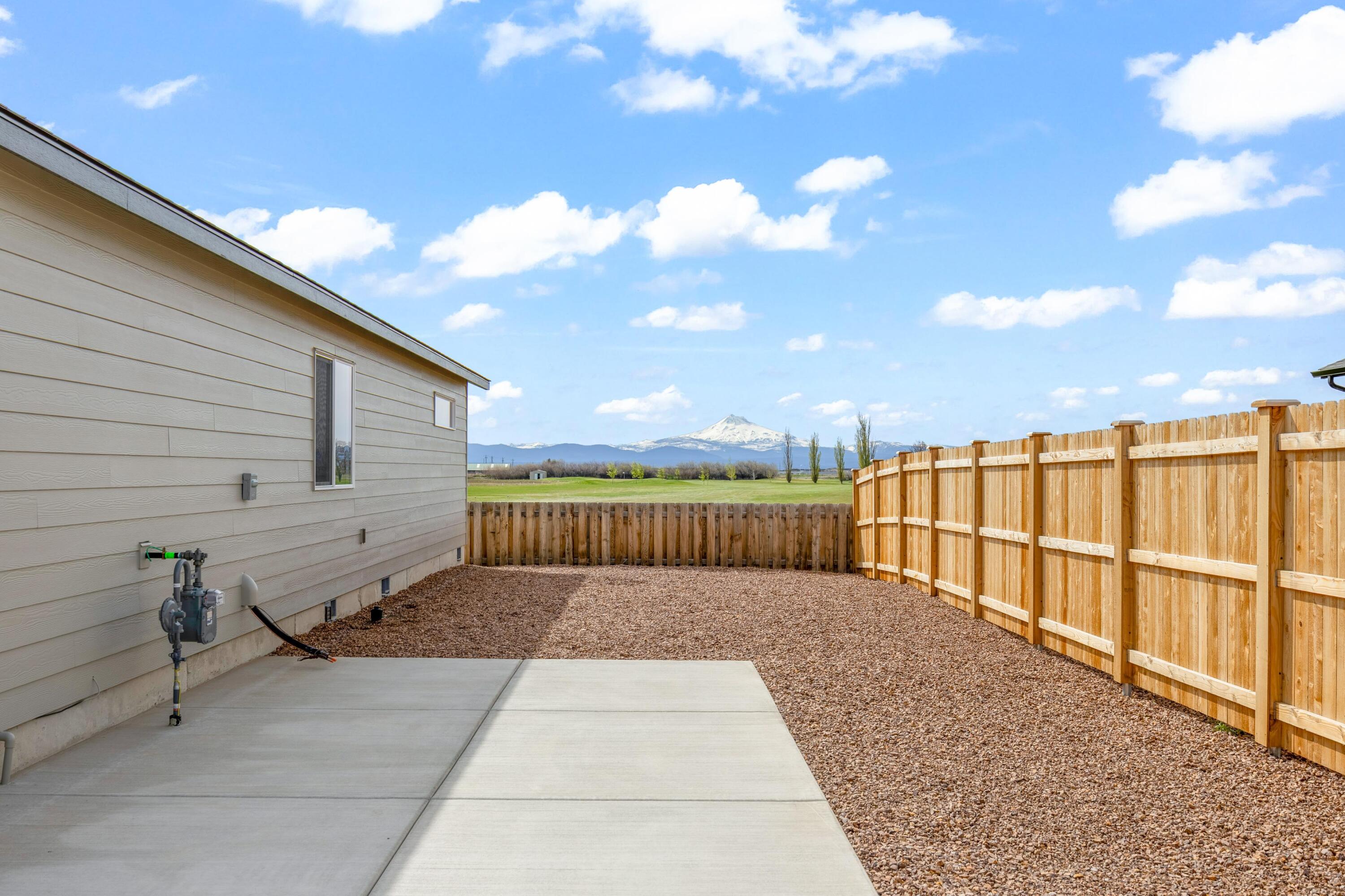 1050 Fairway Road, Unit 153 Madras, OR 97741 - Photo 3 of 29