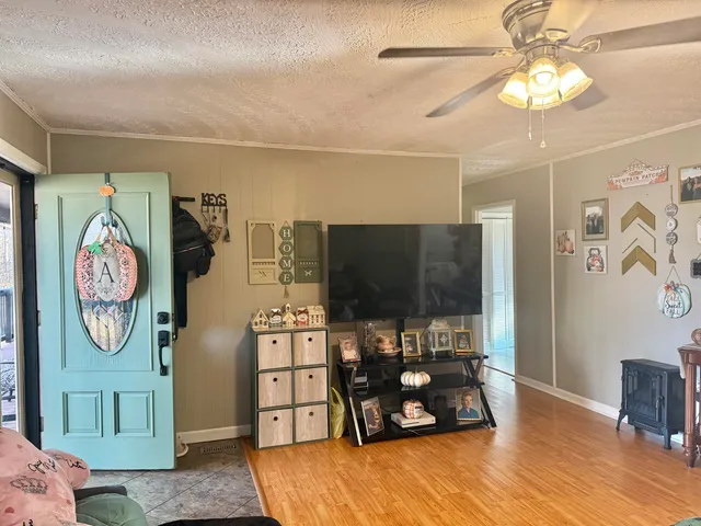 $232,400 | 230 West Francis Spring Road, Whitwell, TN 37397