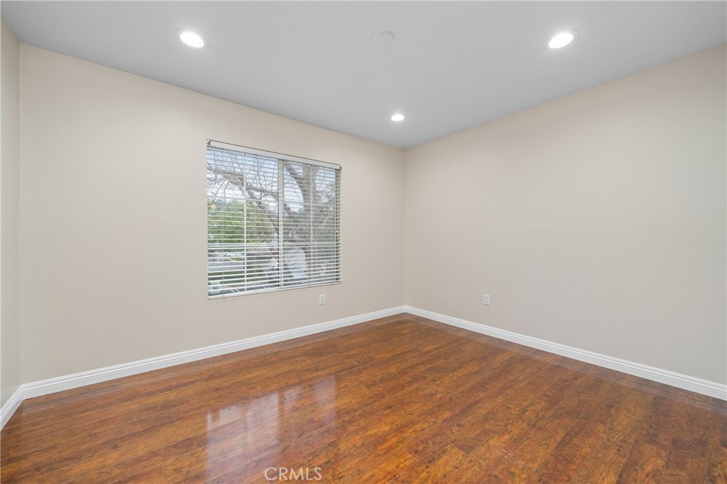 219 Chaumont Circle Lake Forest, CA 92610 - Photo 22 of 56 Secondary bedroom before virtual staging!