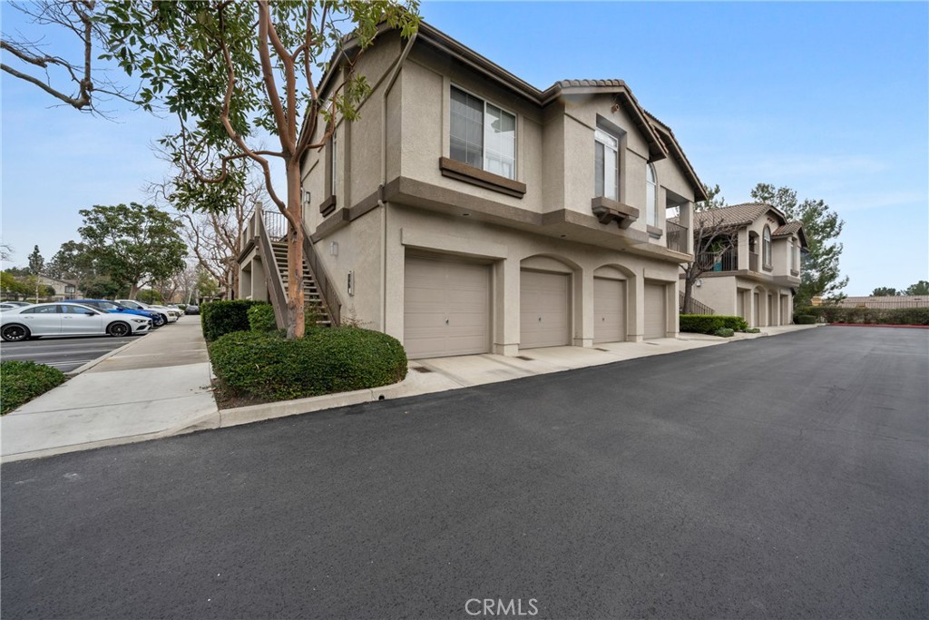 219 Chaumont Circle Lake Forest, CA 92610 - Photo 3 of 56 This beautifully updated condo offers a private front patio and a direct access garage.