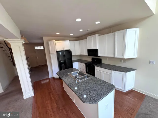 $699,900 | 623 St James Court, Langhorne, PA 19047