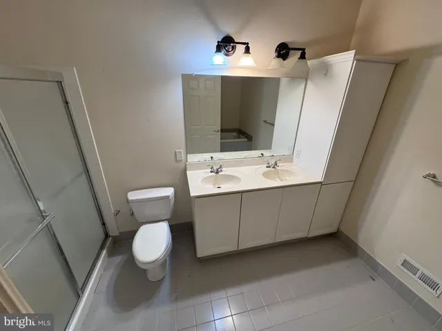 $699,900 | 623 St James Court, Langhorne, PA 19047