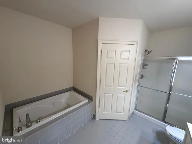 $699,900 | 623 St James Court, Langhorne, PA 19047