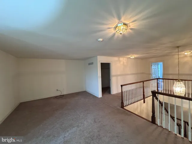 $699,900 | 623 St James Court, Langhorne, PA 19047