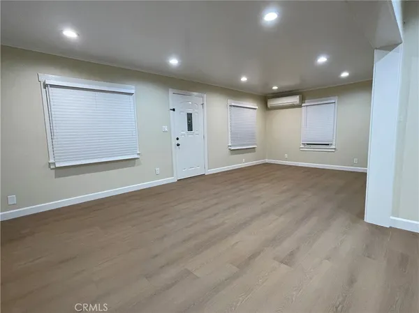 $4,000 | 124 North Princeton Avenue, Fullerton, CA 92831