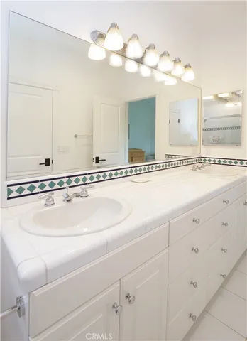 $4,649,000 | 3619 Laurel Avenue, Manhattan Beach, CA 90266