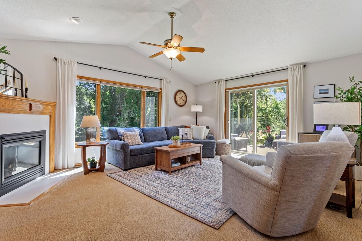 12041 Robin Road Maple Grove, MN 55369 - Photo 11 of 33 Gallery Image 11