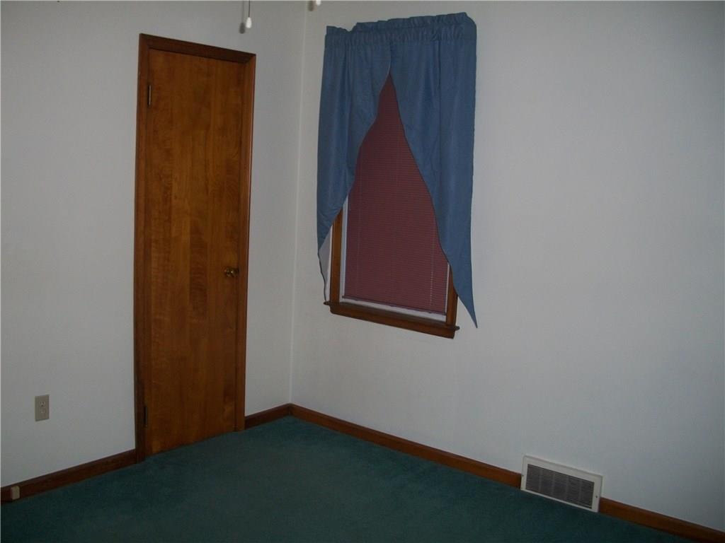 907 Freeport Road Natrona Heights, PA 15065 - Photo 11 of 17 Gallery Image 11
