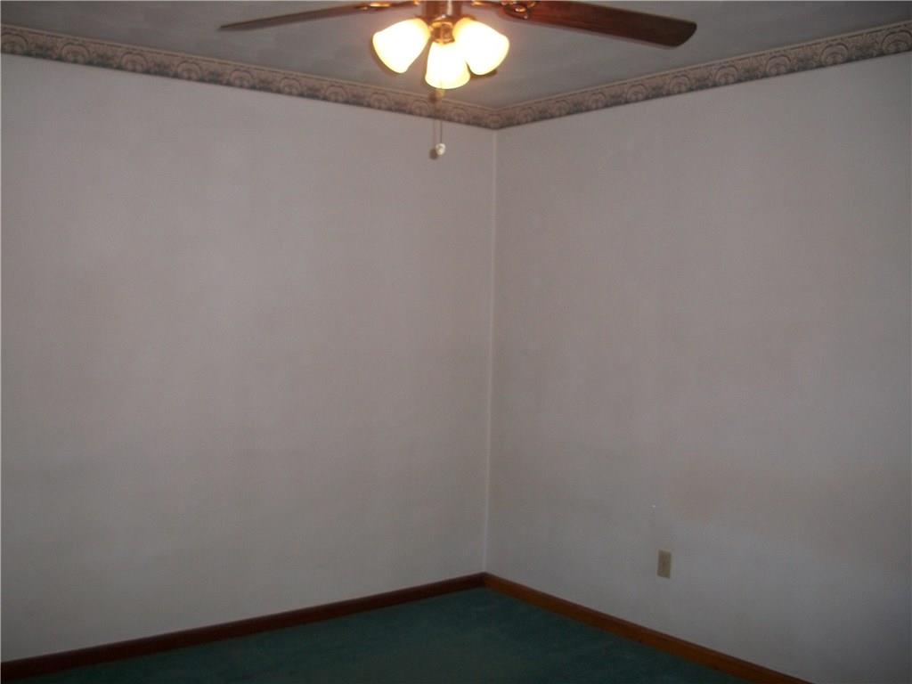 907 Freeport Road Natrona Heights, PA 15065 - Photo 8 of 17 Gallery Image 8