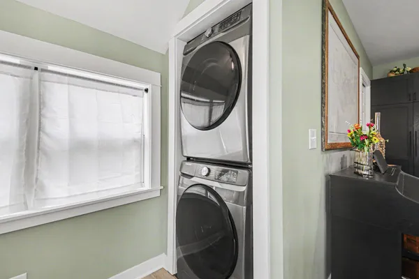 $199,900 | 416 Marietta Street Northeast, Grand Rapids, MI 49505